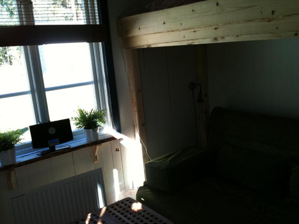 Loenneberga Vandrarhem & Hostel الغرفة الصورة
